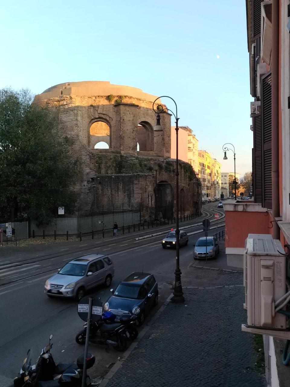 Sant'anna 2* Rome
